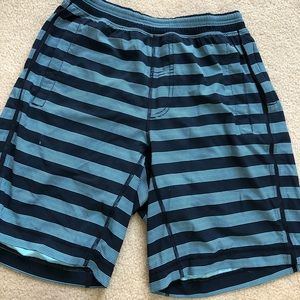 Men’s blue striped lined athletic shorts